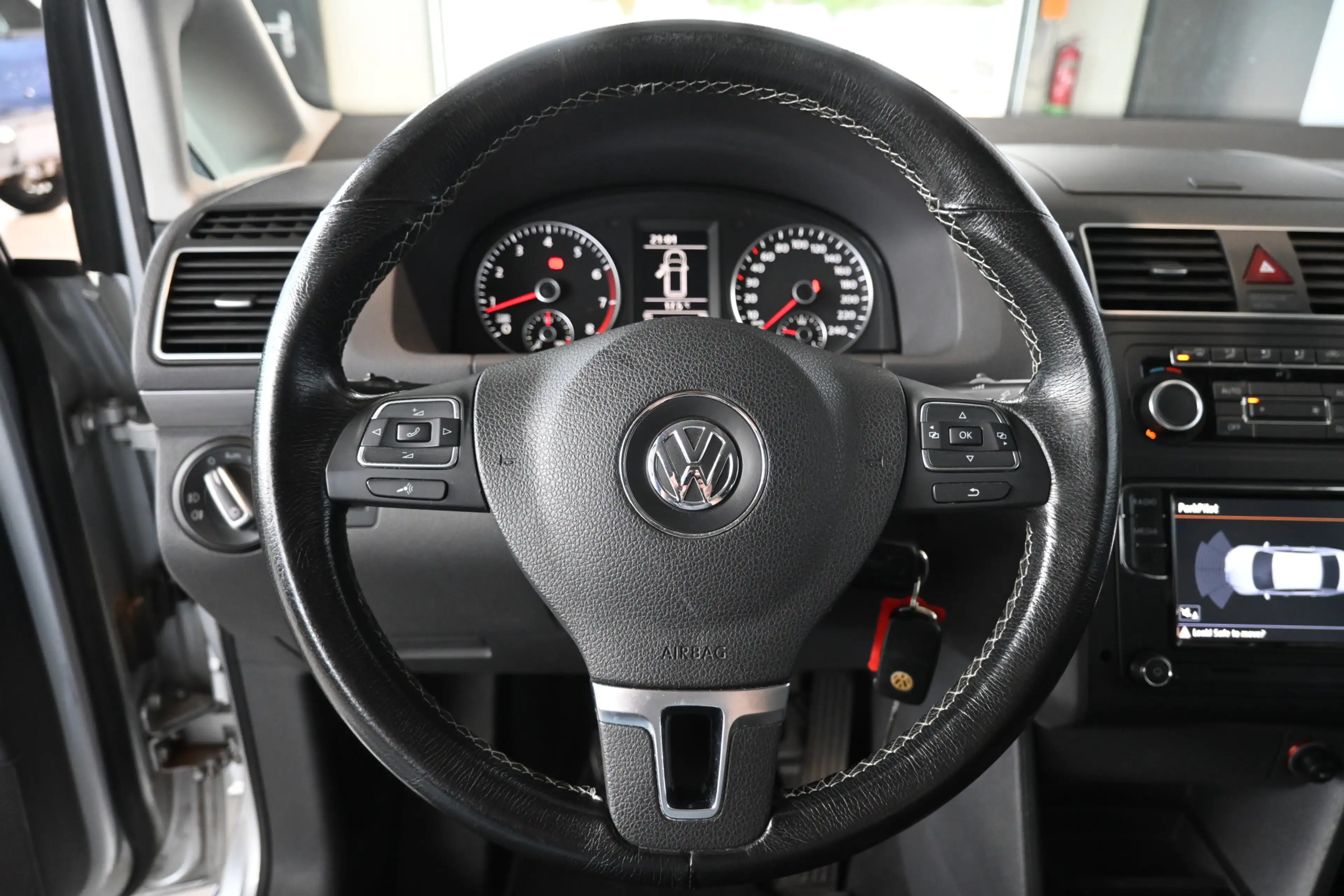 Volkswagen Cross Touran 1.4 TSI Climate control Trekhaak Cruise control PD — photo 6