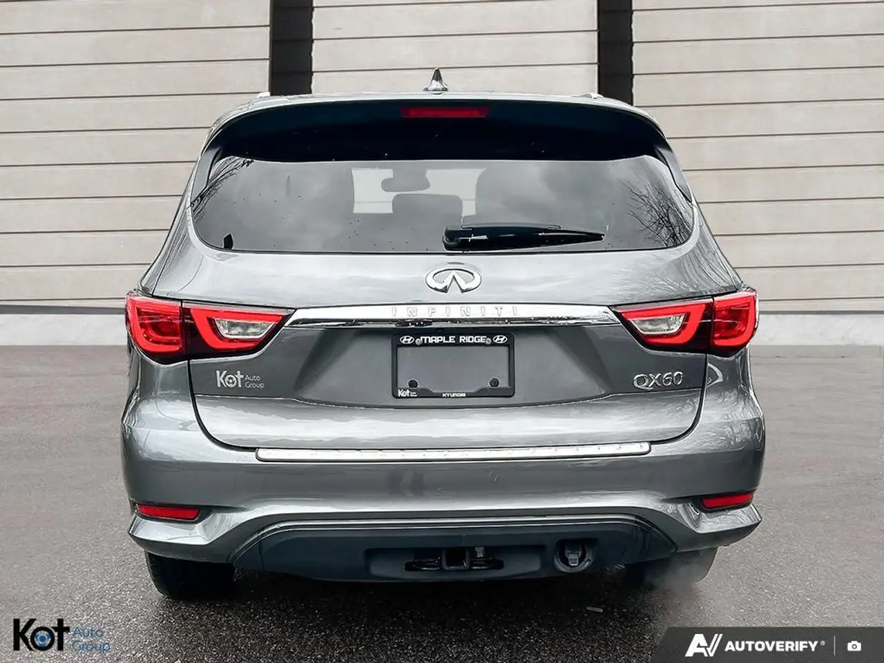 Infiniti QX60 снимка Infiniti QX60