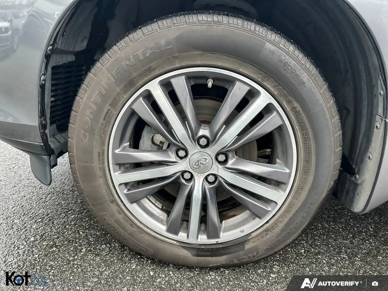 Infiniti QX60 снимка Infiniti QX60