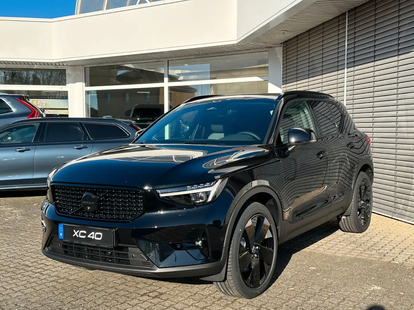 Volvo XC40 Plus Black *Rebmann* Edition - Sondermodell Černá - 2