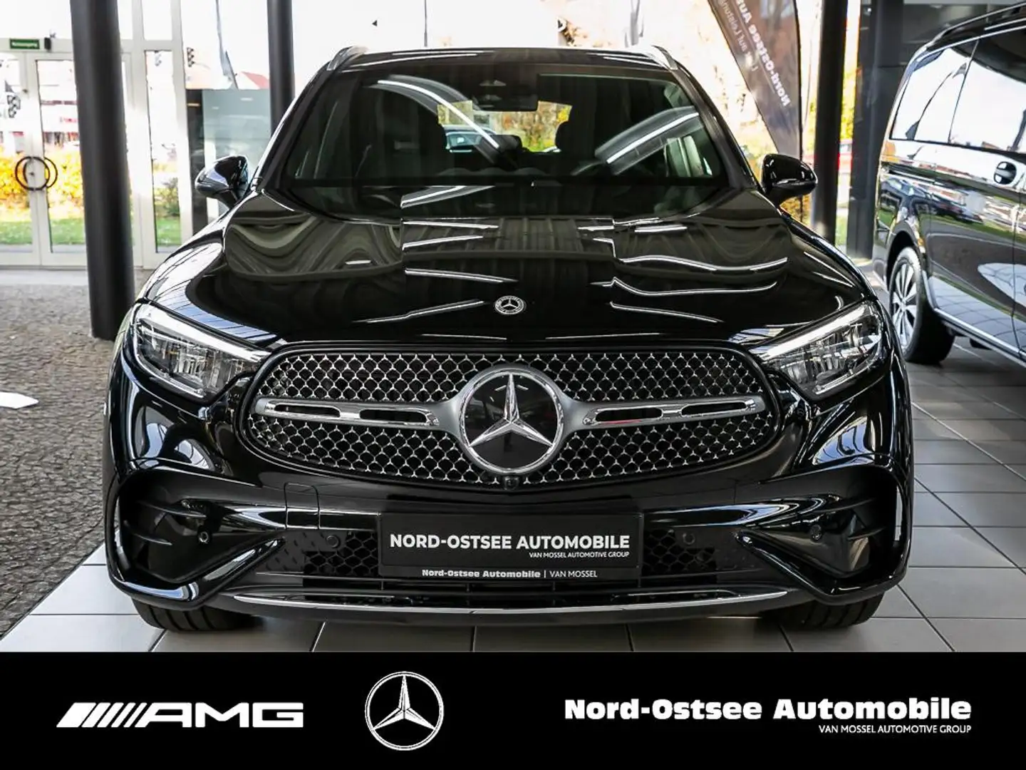 Mercedes-Benz GLC 300 d 4M AMG AHK MBUX SHZ LED KLIMA Schwarz - 2