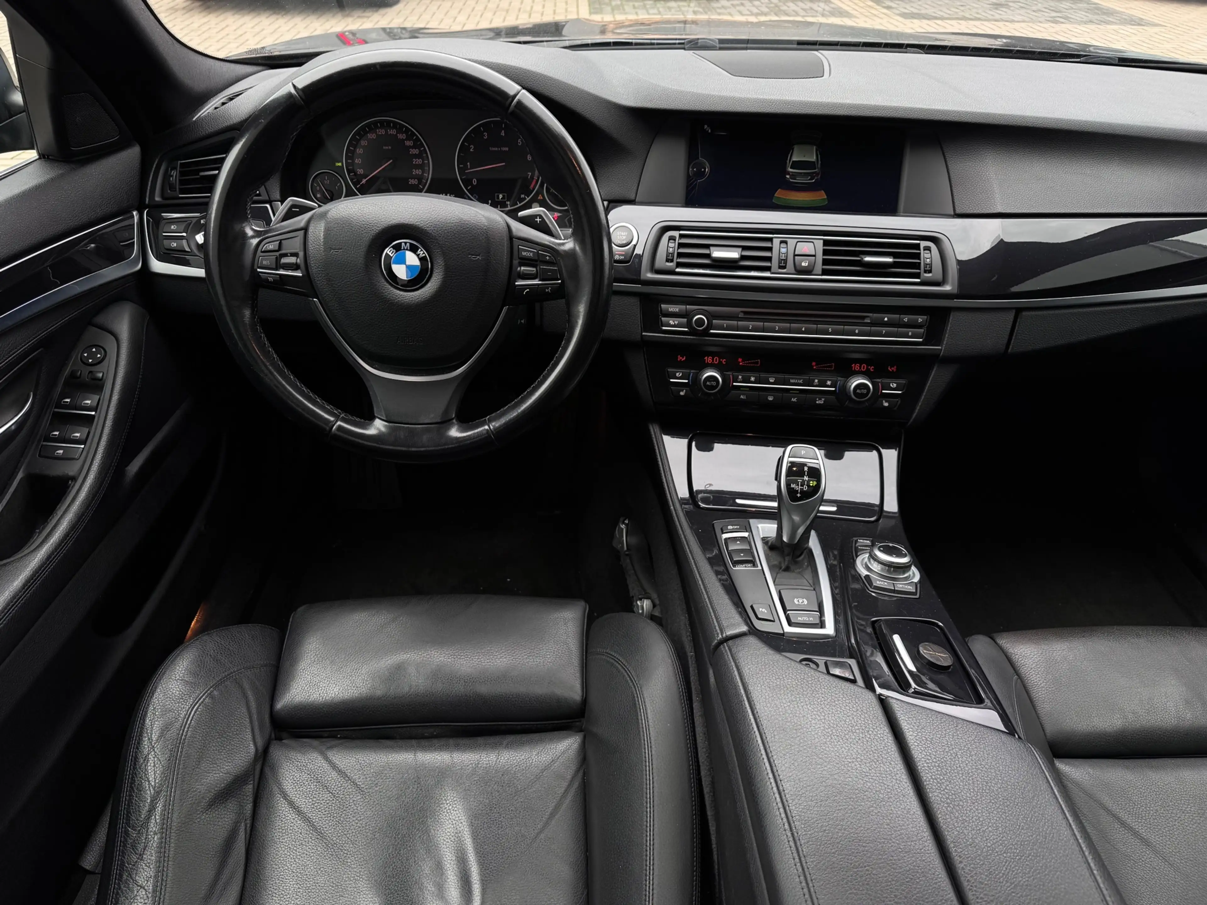 BMW 520 5-serie Touring 520i High Executive | Panoramadak — photo 3