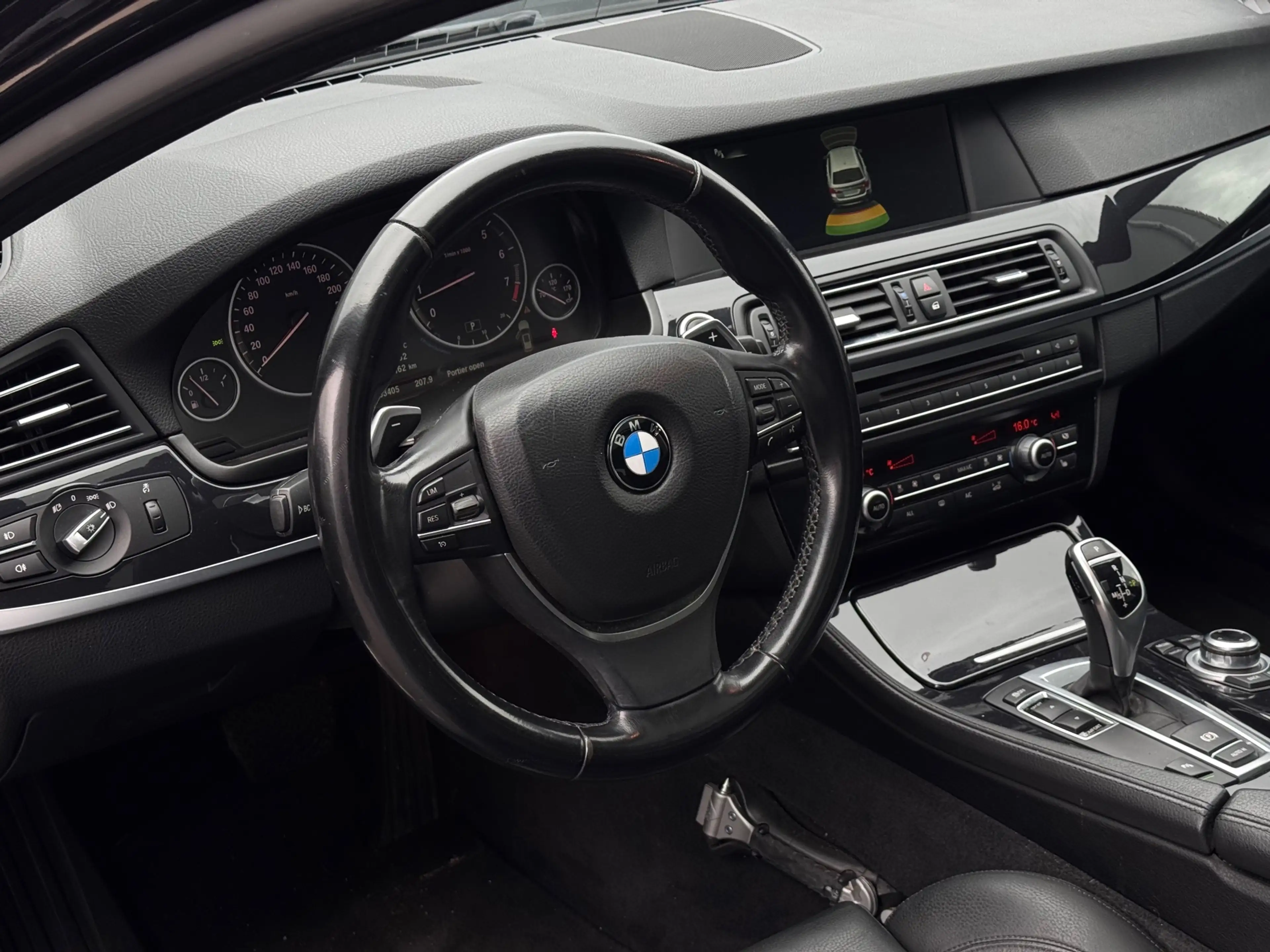 BMW 520 5-serie Touring 520i High Executive | Panoramadak — photo 2