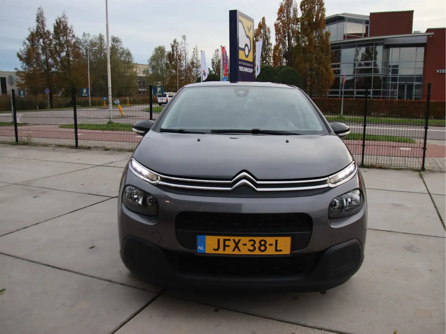 Citroen C3 1.2 PureTech S&S Business Carplay, Cruise, 1e eig, Grijs - 2