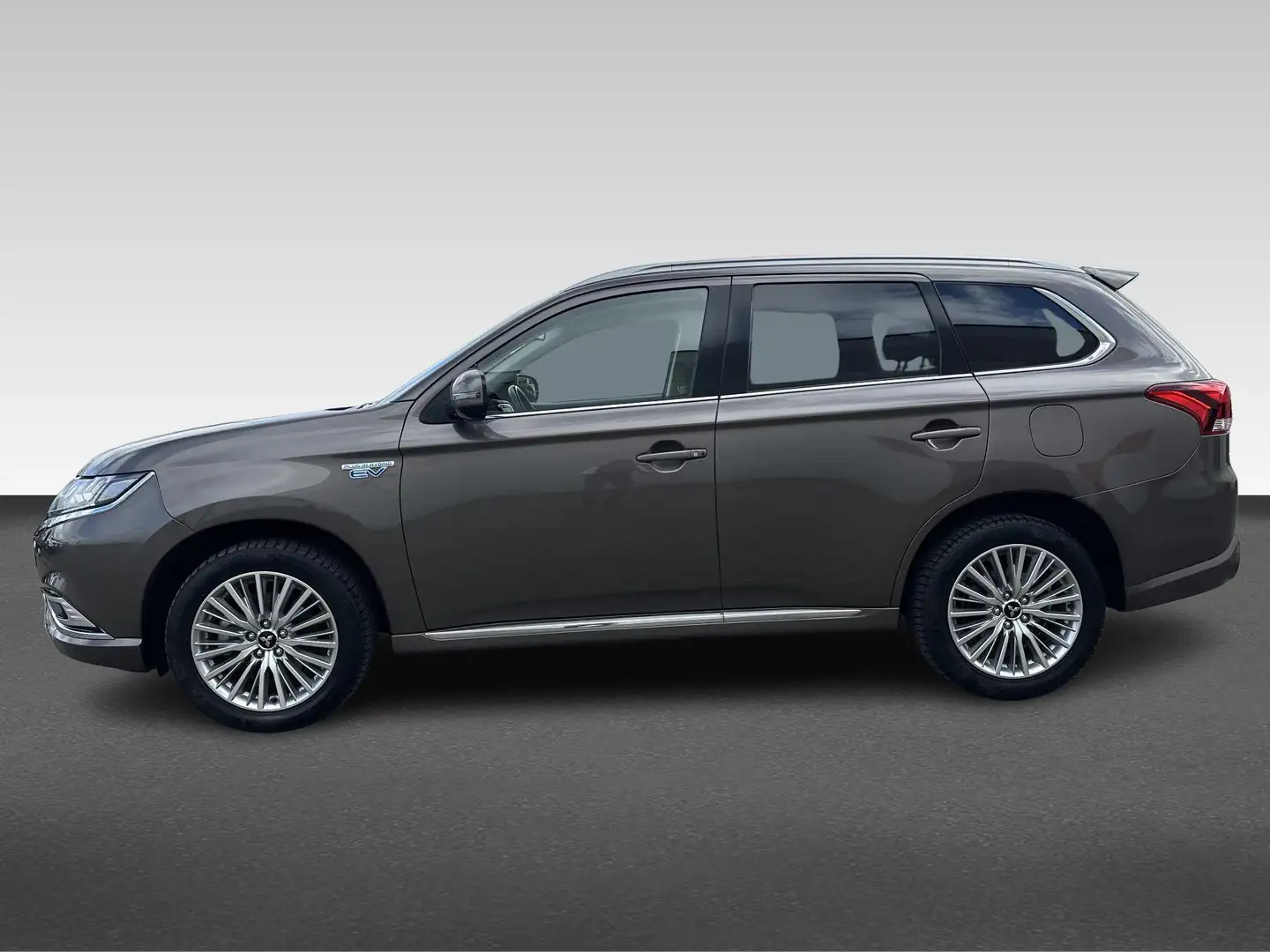 Mitsubishi Outlander 2.4 PHEV Intense Bruin - 2