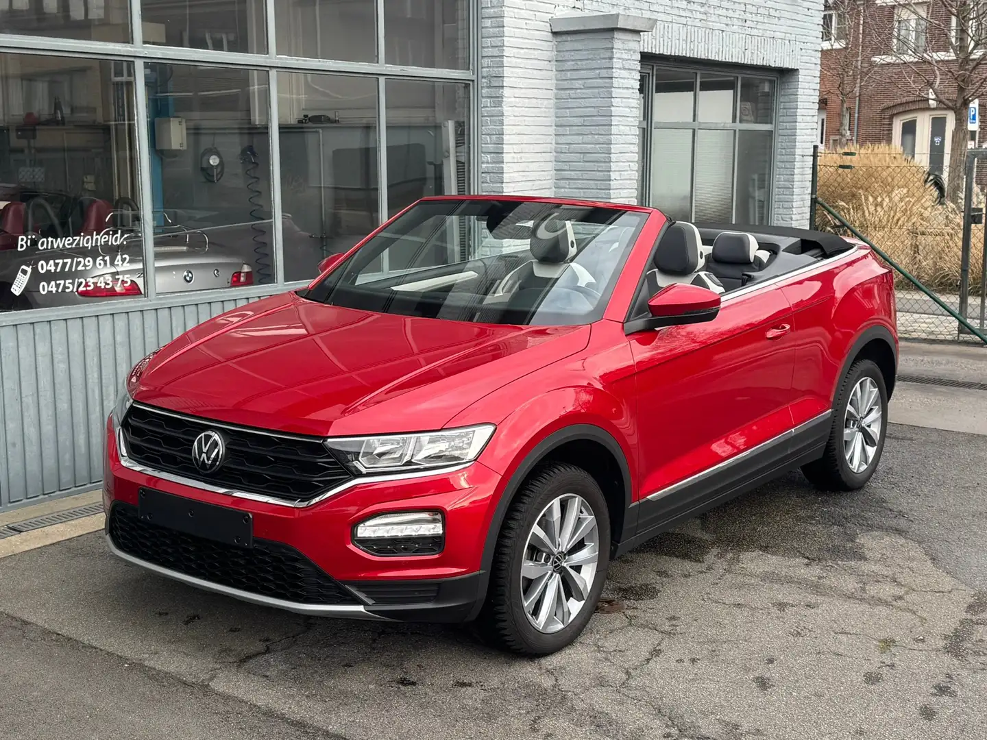 Volkswagen T-Roc 3x T-Roc Cabriolet 1.5 TSI Style Cuir 32.000kms Rouge - 1