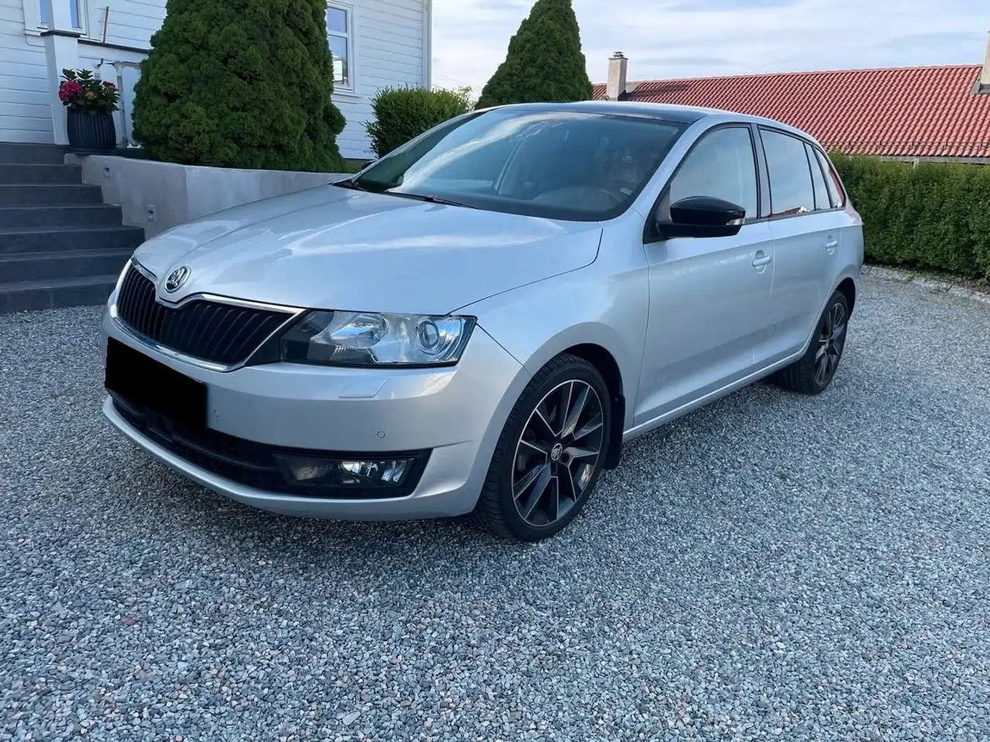 Skoda Rapid/Spaceback Grijs - 2