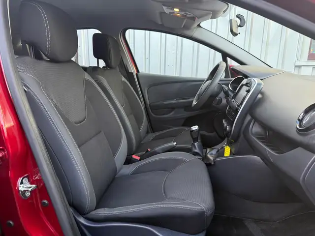Renault Clio view 12