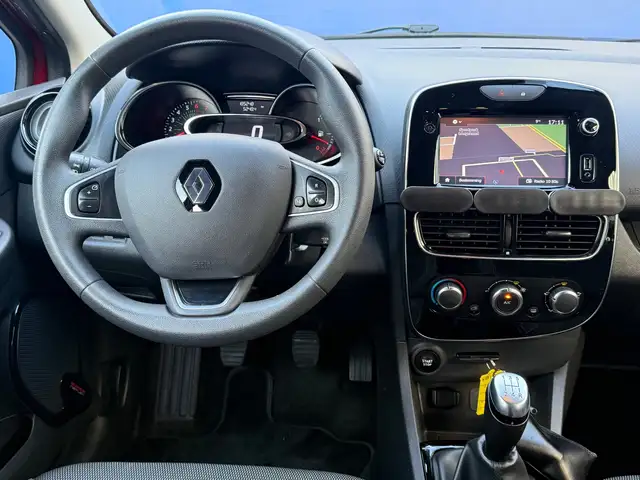 Renault Clio view 4