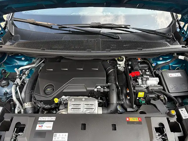 Peugeot 5008 1.6 PHEV 195 E-DCS7 GT Ansicht 18