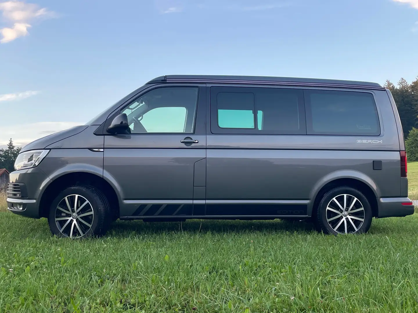 Volkswagen T6 California Beach Gris - 1