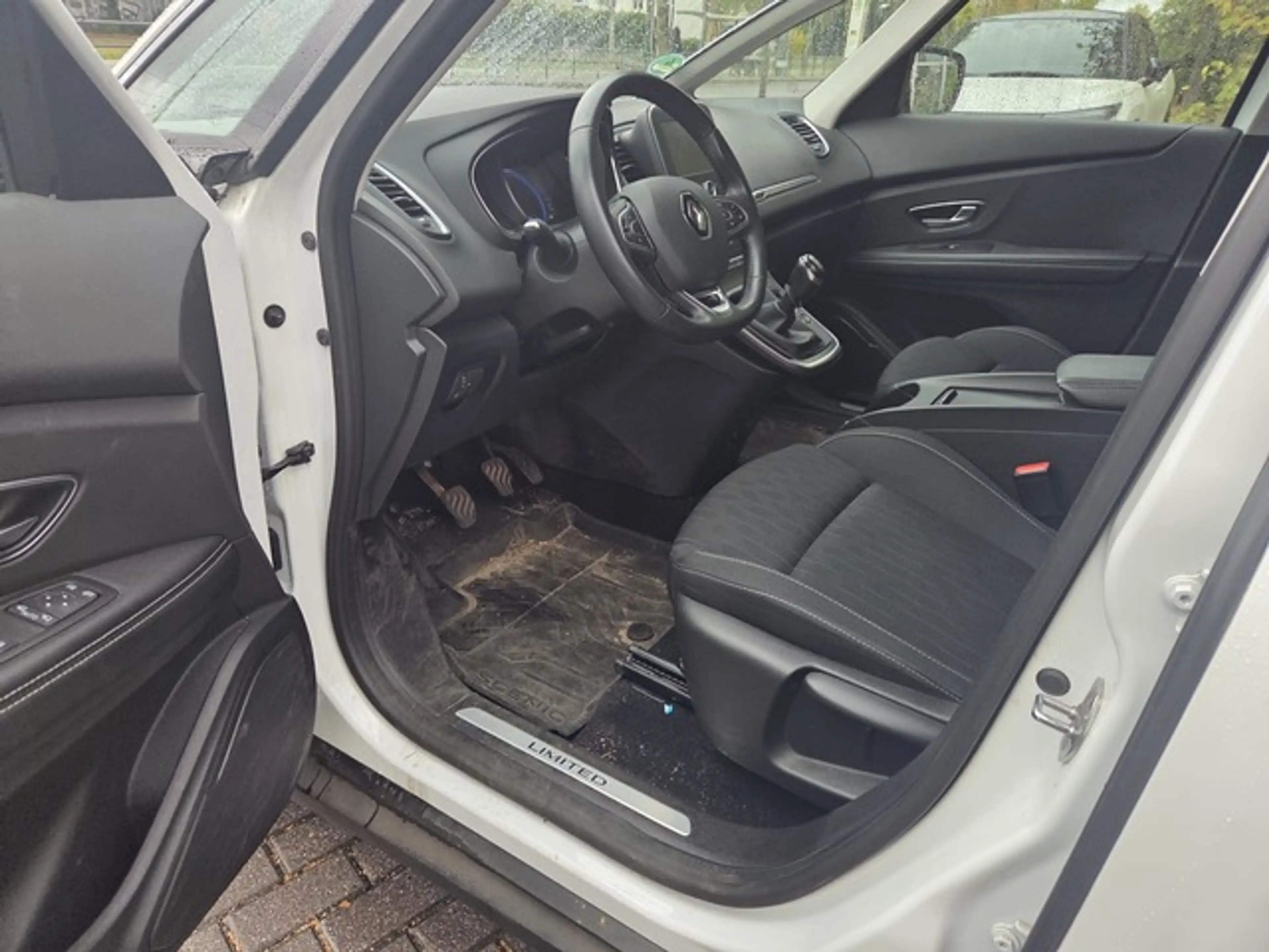 Renault Grand Scenic IV Limited Navi Sitzheizg Allwetter — photo 10