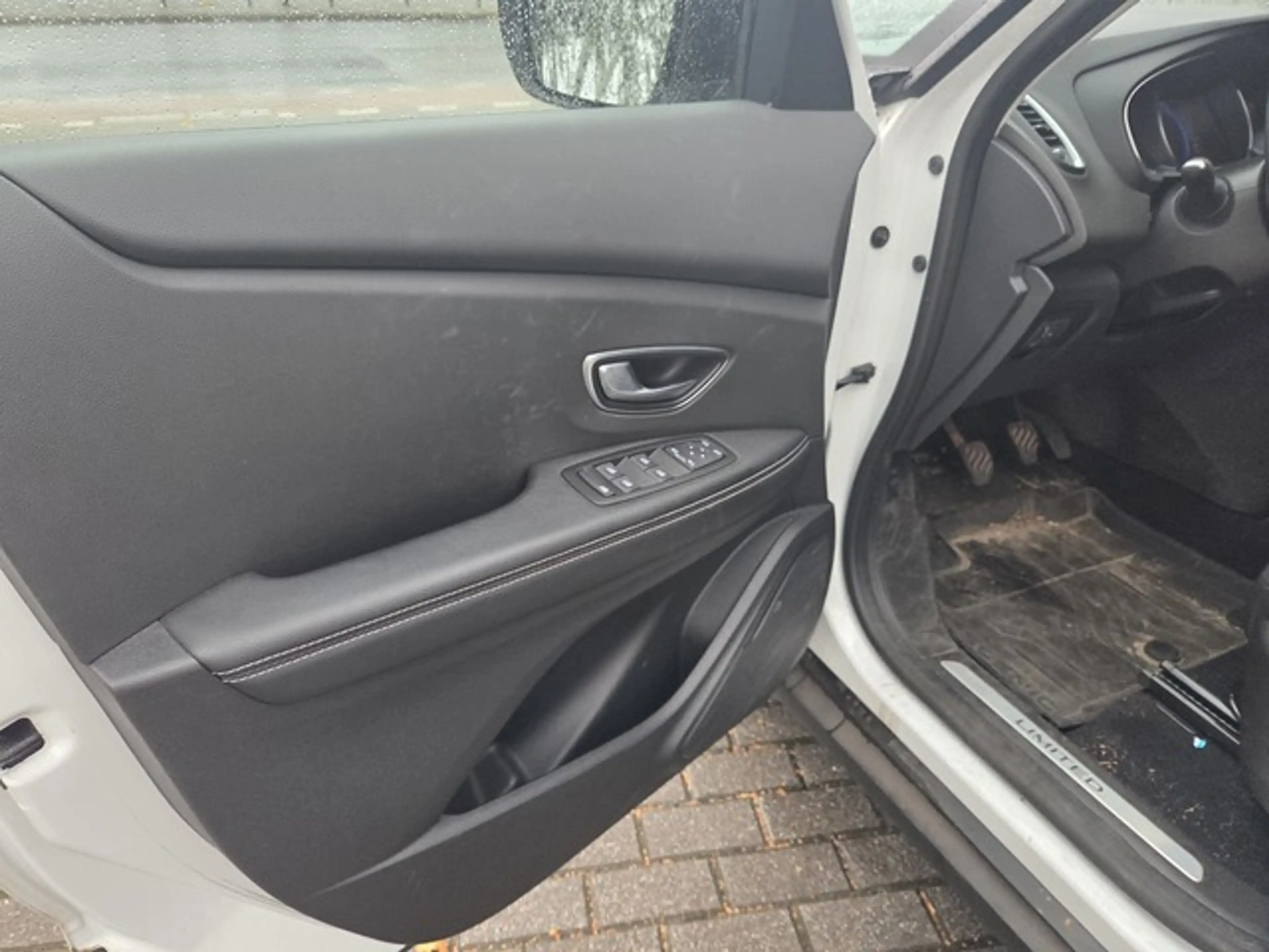 Renault Grand Scenic IV Limited Navi Sitzheizg Allwetter — photo 9