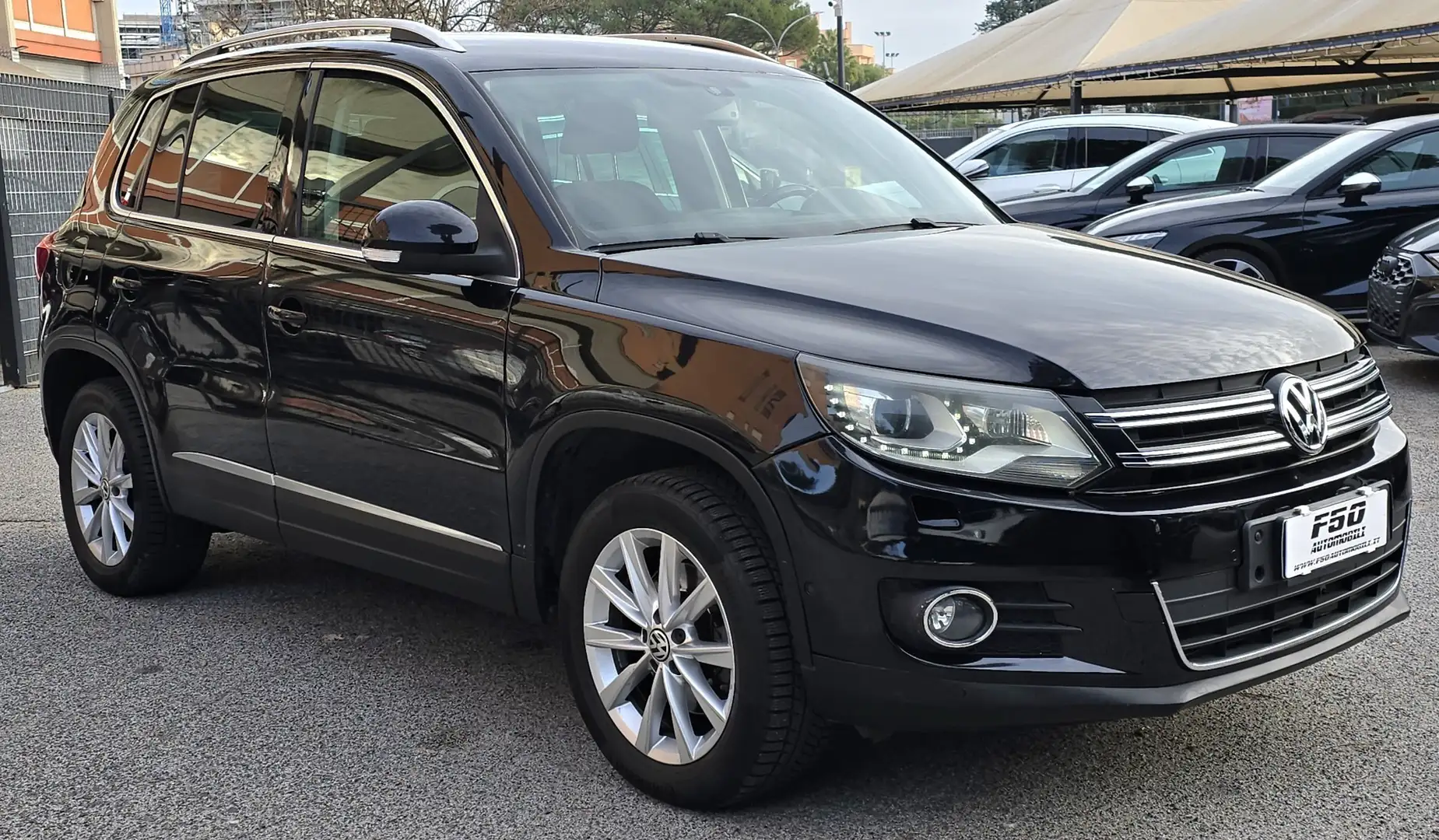 Volkswagen Tiguan 2.0 tdi 4motion DSG Schwarz - 2