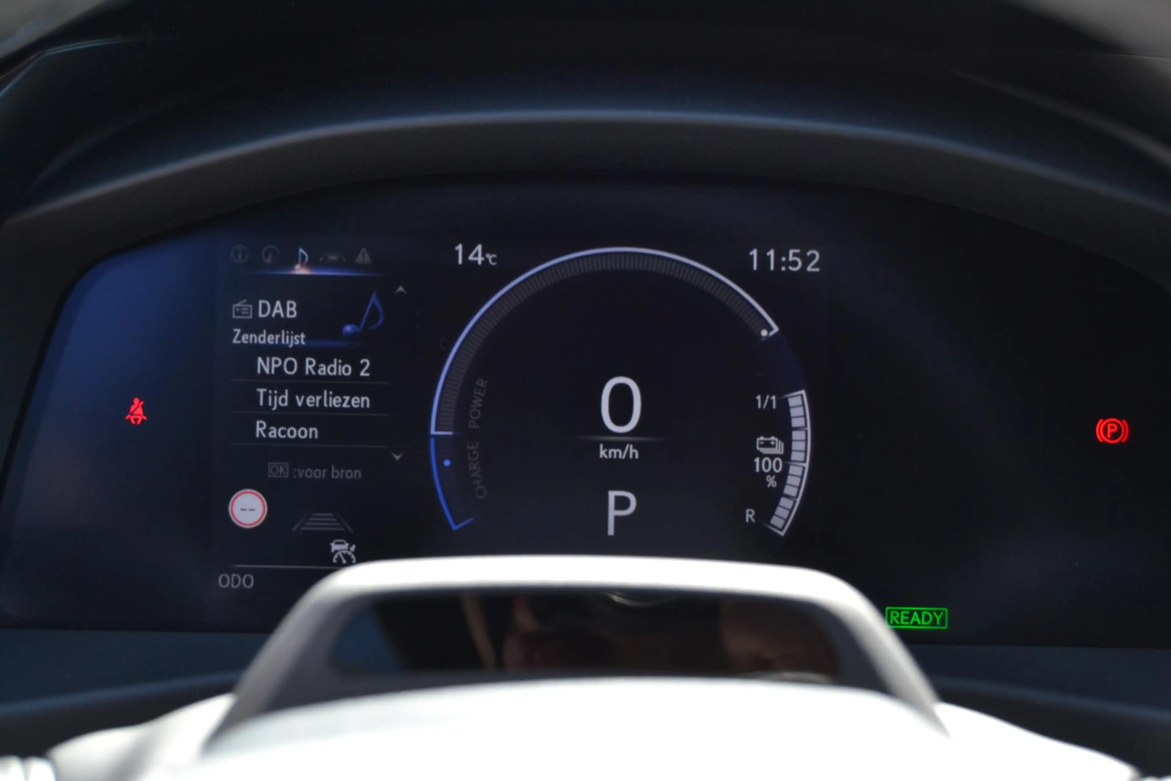 Lexus RZ 350e Luxury Line 77 kWh DIRECT LEVERBAAR 360-CAM S — photo 20