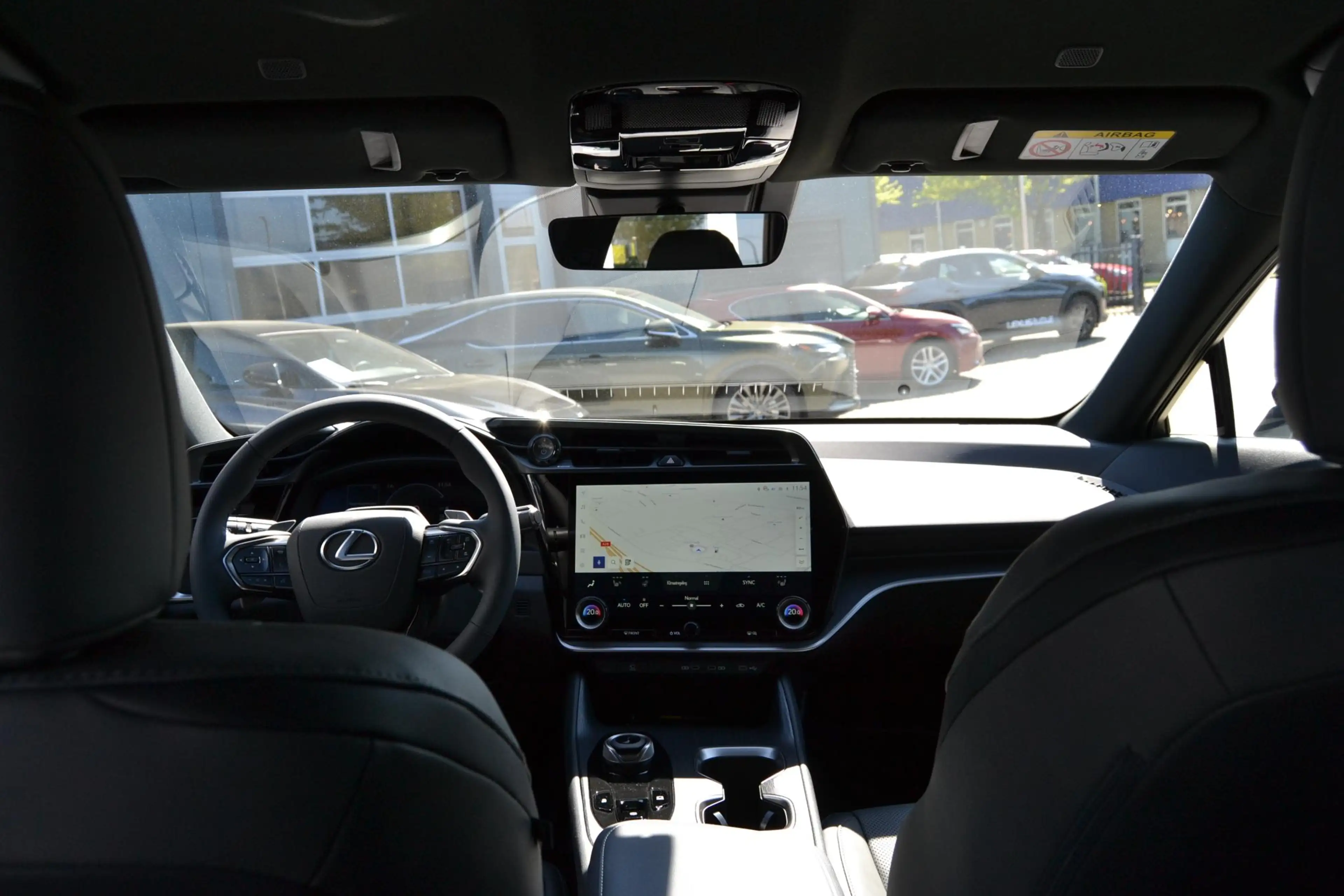 Lexus RZ 350e Luxury Line 77 kWh DIRECT LEVERBAAR 360-CAM S — photo 30