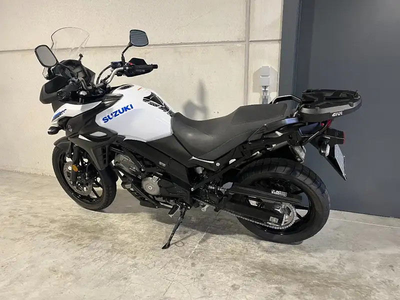 Suzuki V-Strom 650 - foto 6