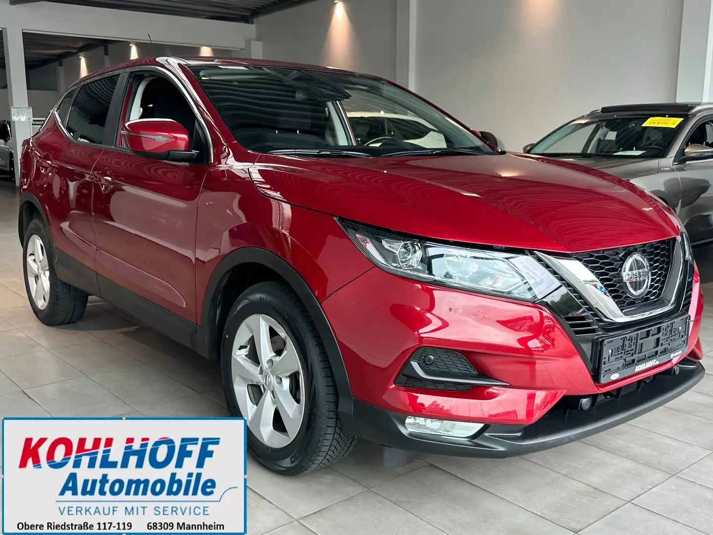 Nissan Qashqai 1.3 DIG-T Acenta Automatik 159PS CarPlay Kamera Rood - 1