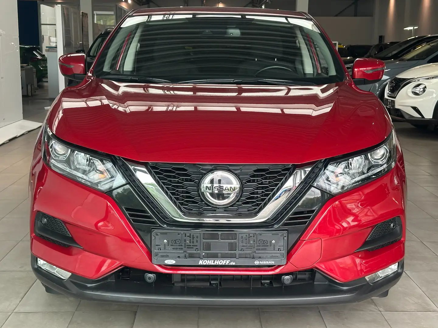 Nissan Qashqai 1.3 DIG-T Acenta Automatik 159PS CarPlay Kamera Rood - 2