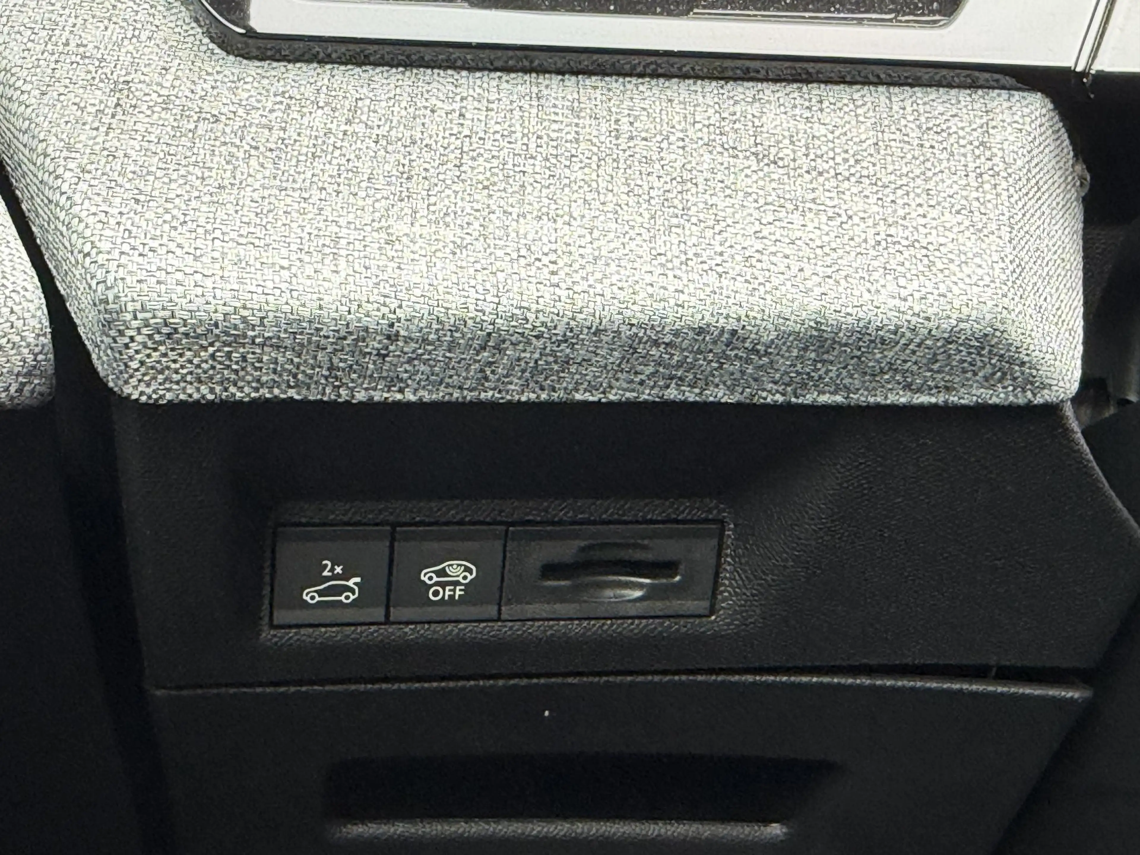 Peugeot 5008 e-5008 GT 73 kWh 7p | Adaptive Cruise Control | El — photo 11