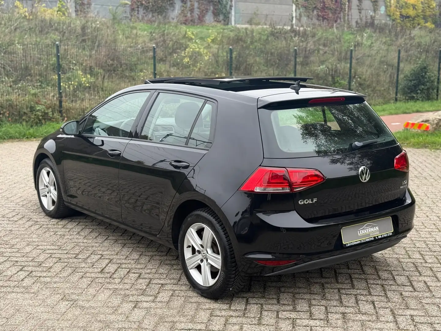 Volkswagen Golf 1.2 TSI Highline PANO I CAMERA I PDC I CRUISE I CL Noir - 2