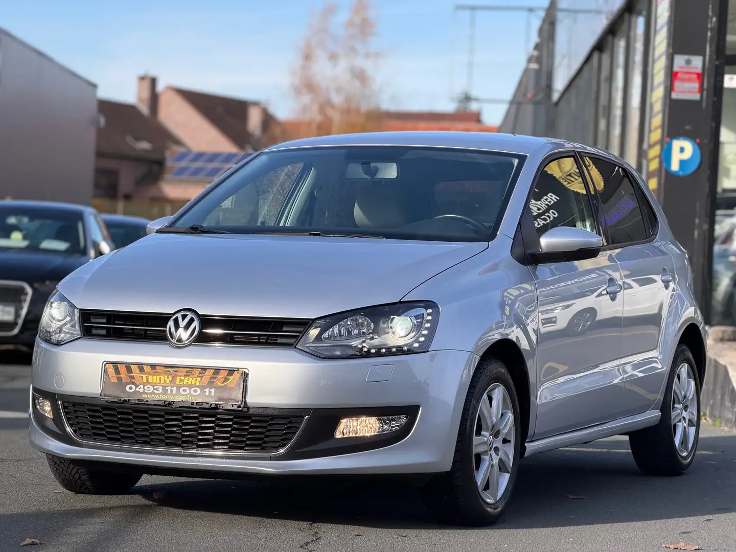 Volkswagen Polo Polo1.2 TSI Highline DSG*NAVI*CAMERA*USB*BT Gris - 2