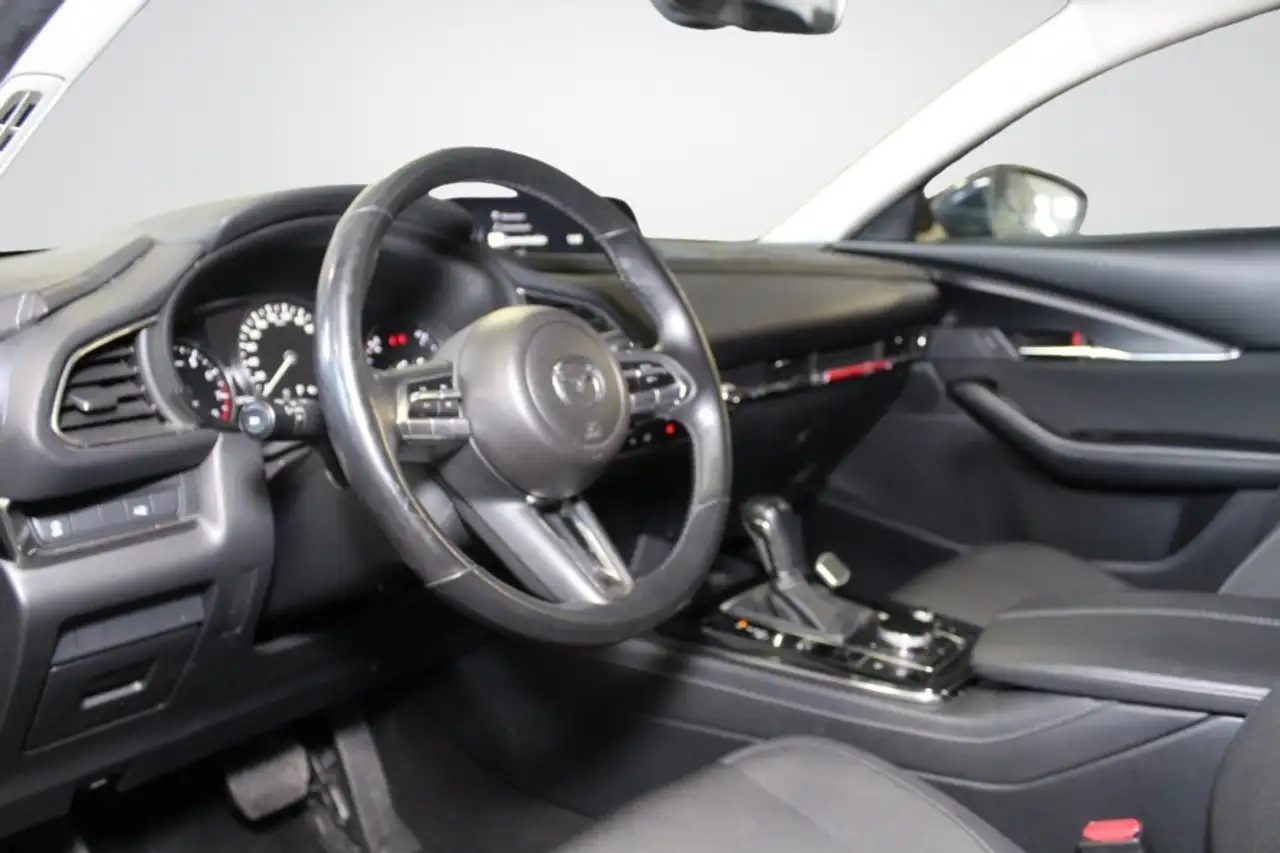 Mazda CX-30 снимка Mazda CX-30