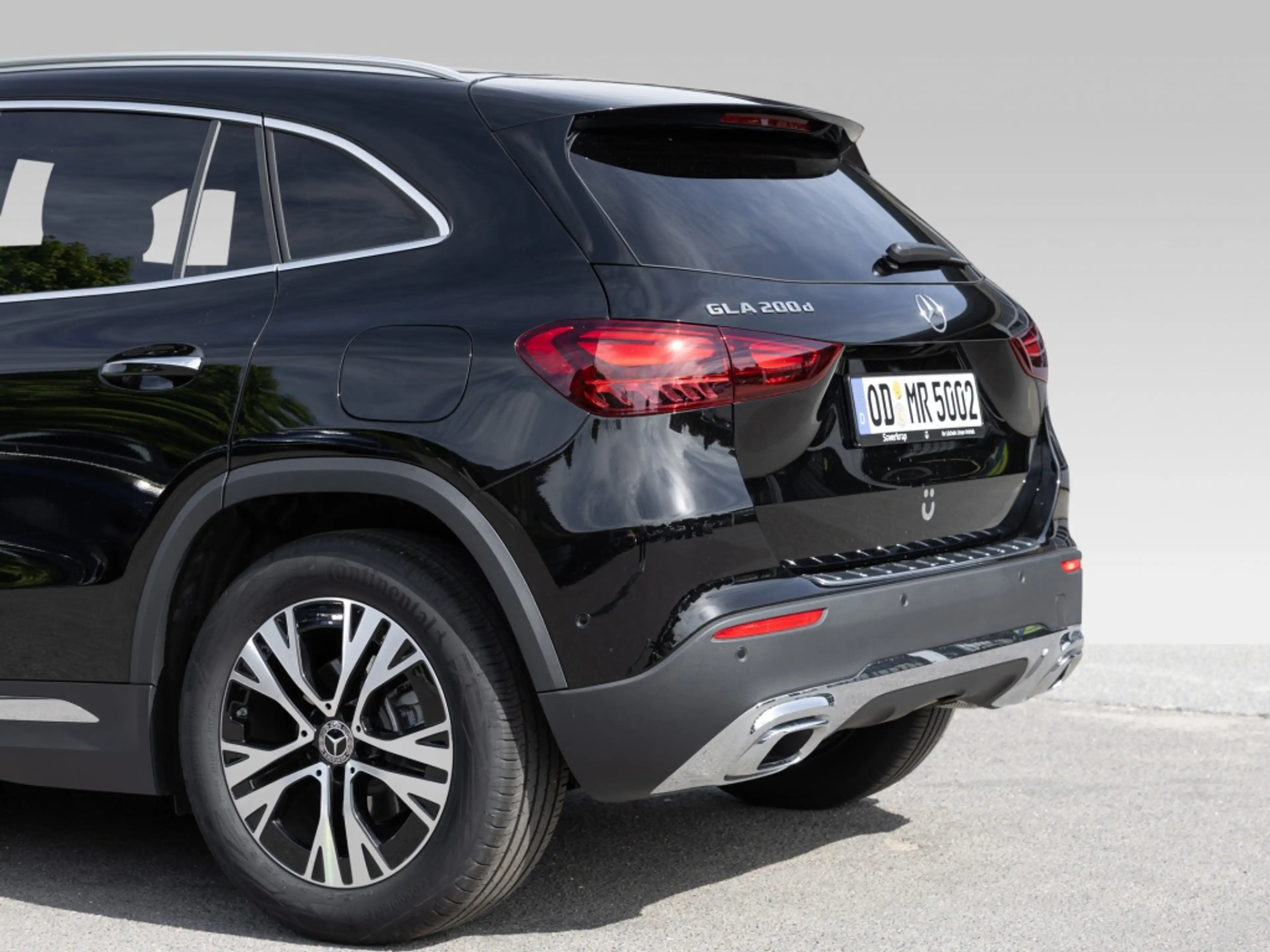 Mercedes-Benz GLA 200 d PROGRESSIVE MULTI 360 AHK DISTR KAMERA — photo 5