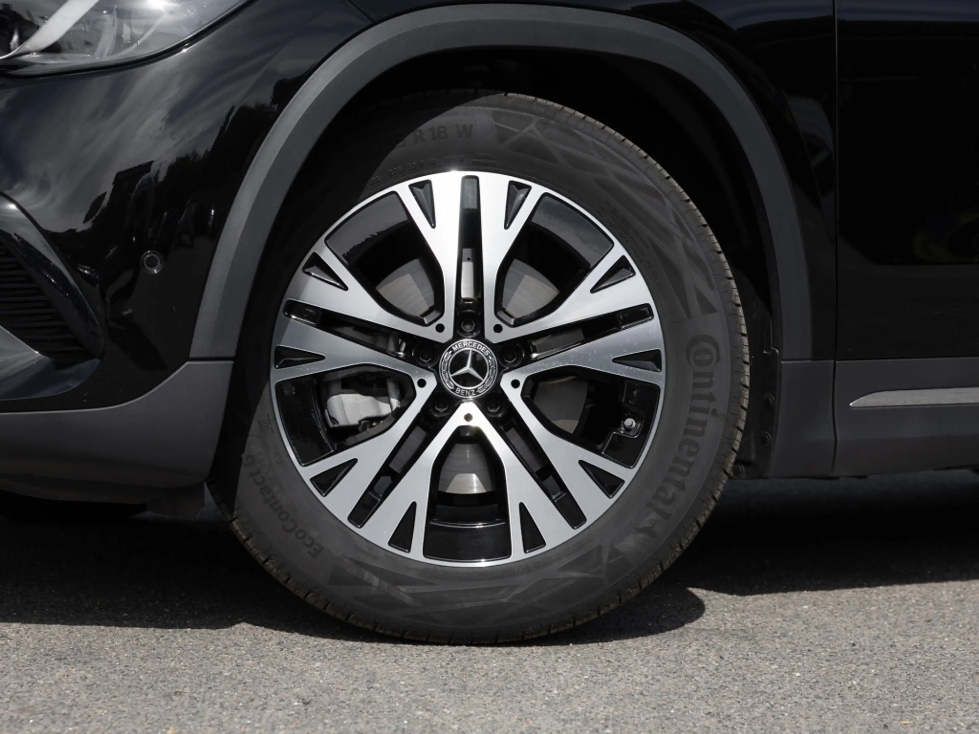 Mercedes-Benz GLA 200 d PROGRESSIVE MULTI 360 AHK DISTR KAMERA — photo 7