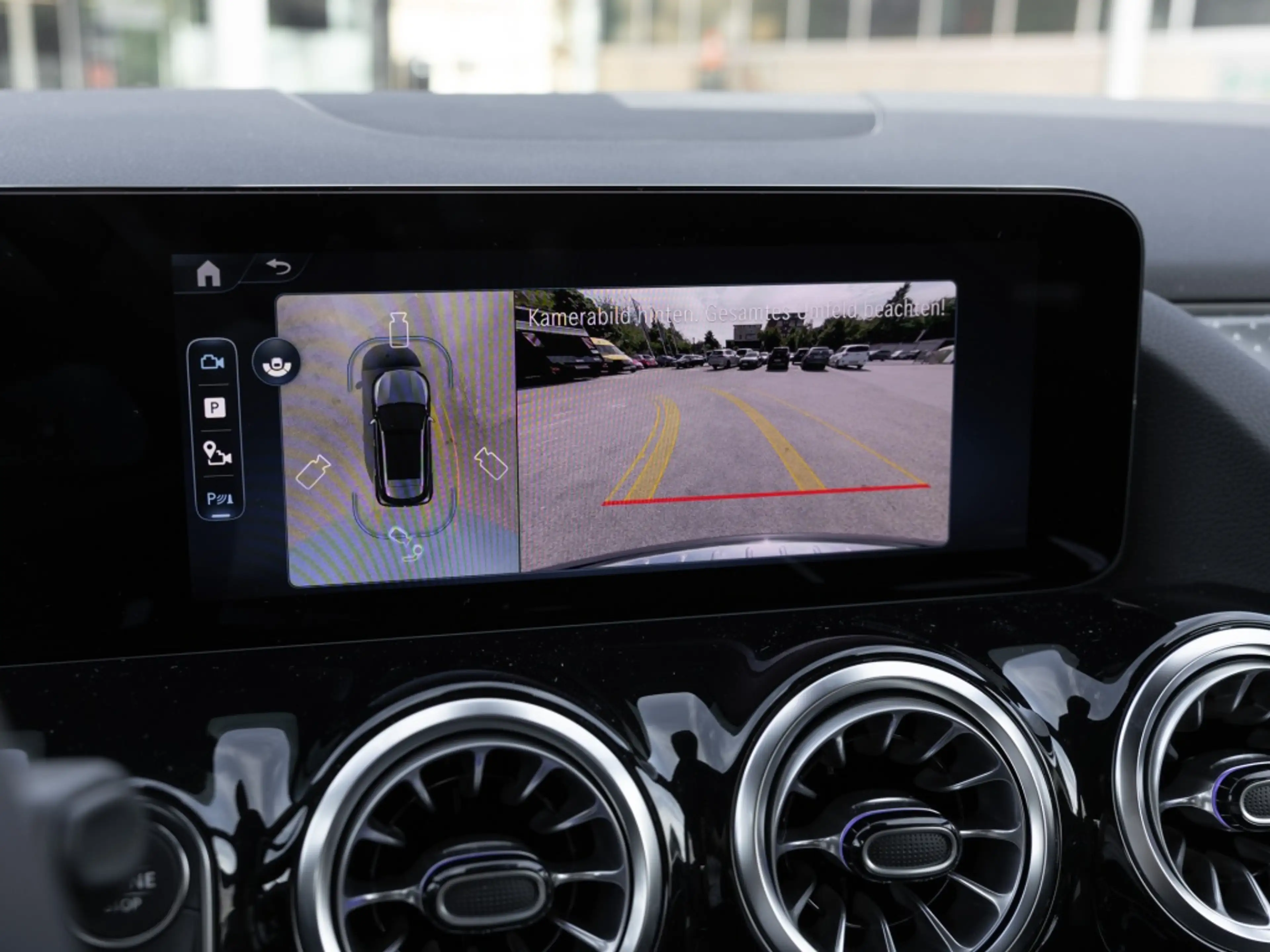 Mercedes-Benz GLA 200 d PROGRESSIVE MULTI 360 AHK DISTR KAMERA — photo 15