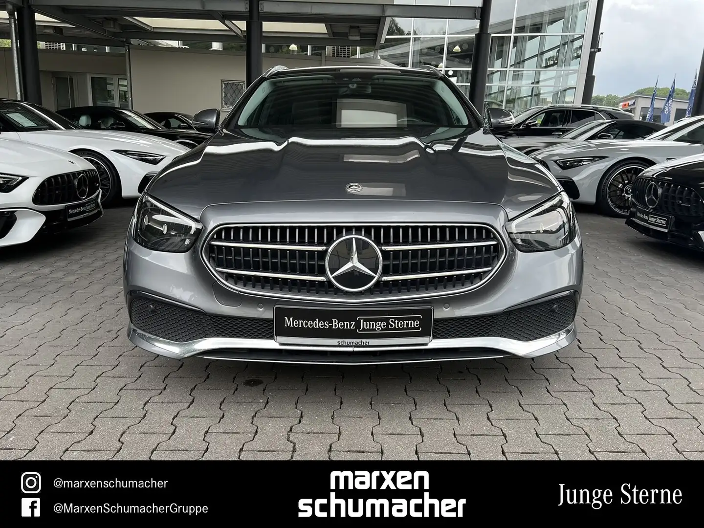 Mercedes-Benz E 220 E 220 d T AVANTGARDE Pano+Standh+Kamera+Business Grau - 2