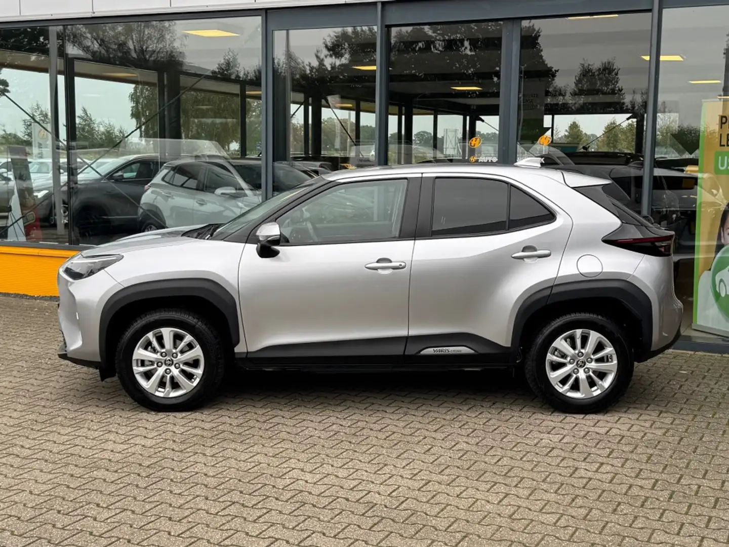 Toyota Yaris Cross 1.5 Hybrid Comfort - navi - apple/android- camera Zilver - 2