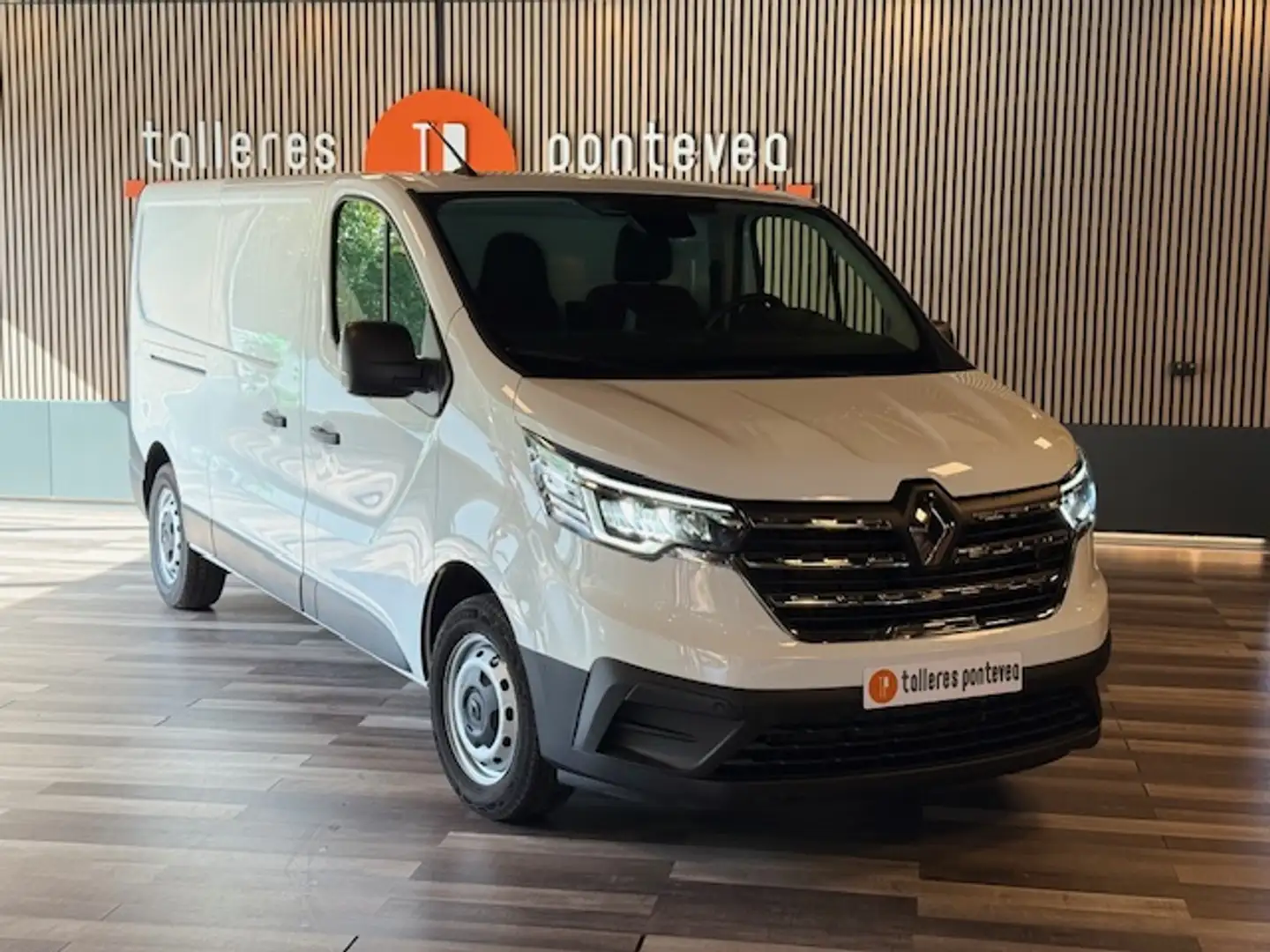 Renault Trafic Furgón L2H1 BluedCi 96kW CU aumentada Blanc - 1