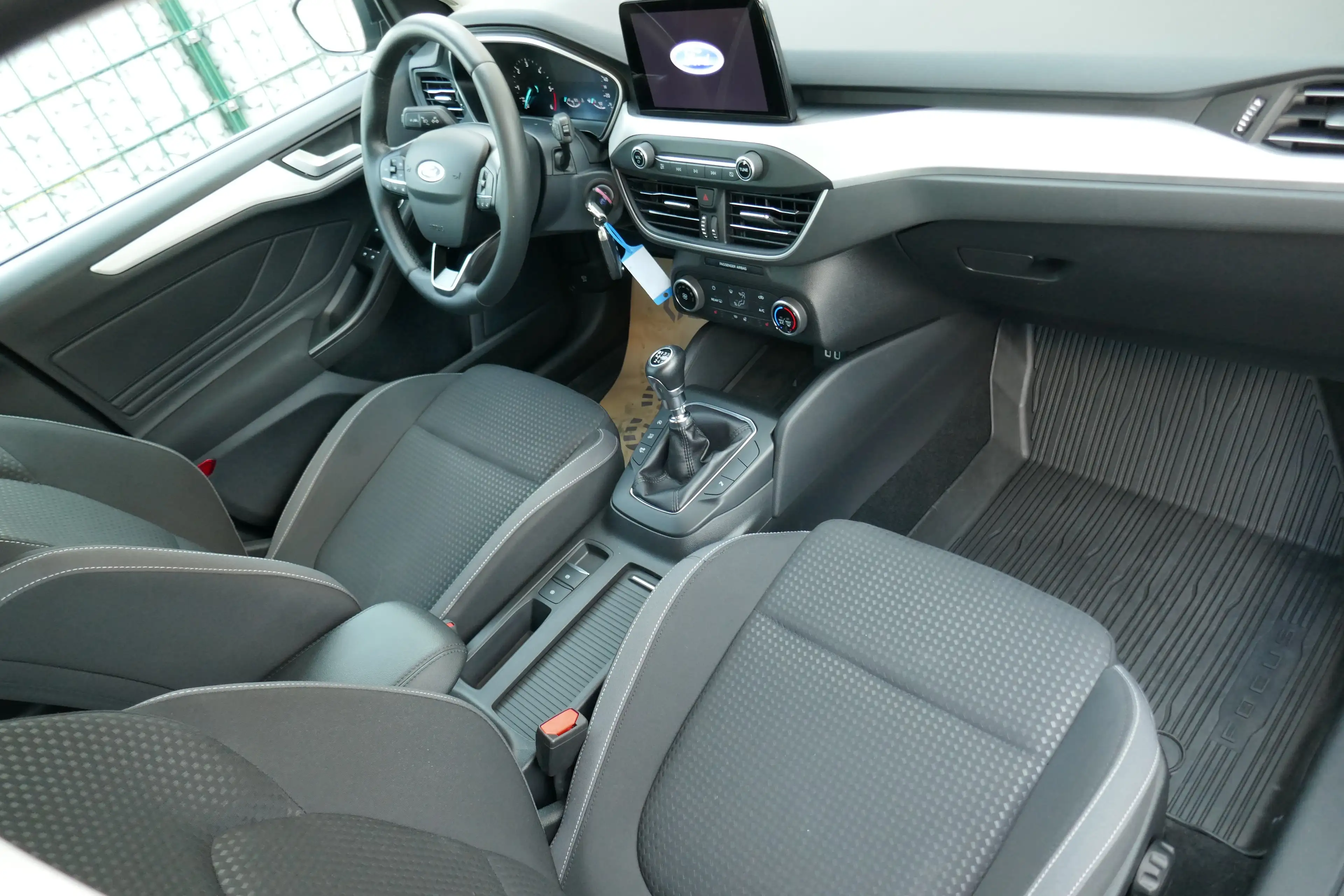 Ford Focus Cool&Connect — photo 13