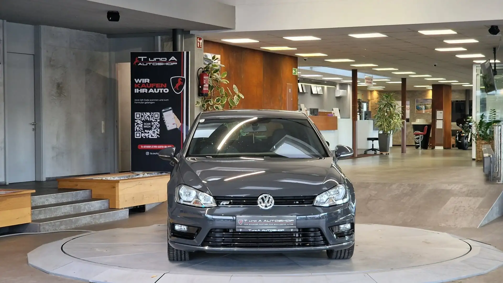 Volkswagen Golf Golf 7 1.6 TDI R-Line  *Tempomat*17Zoll*Sportsitze Grau - 2