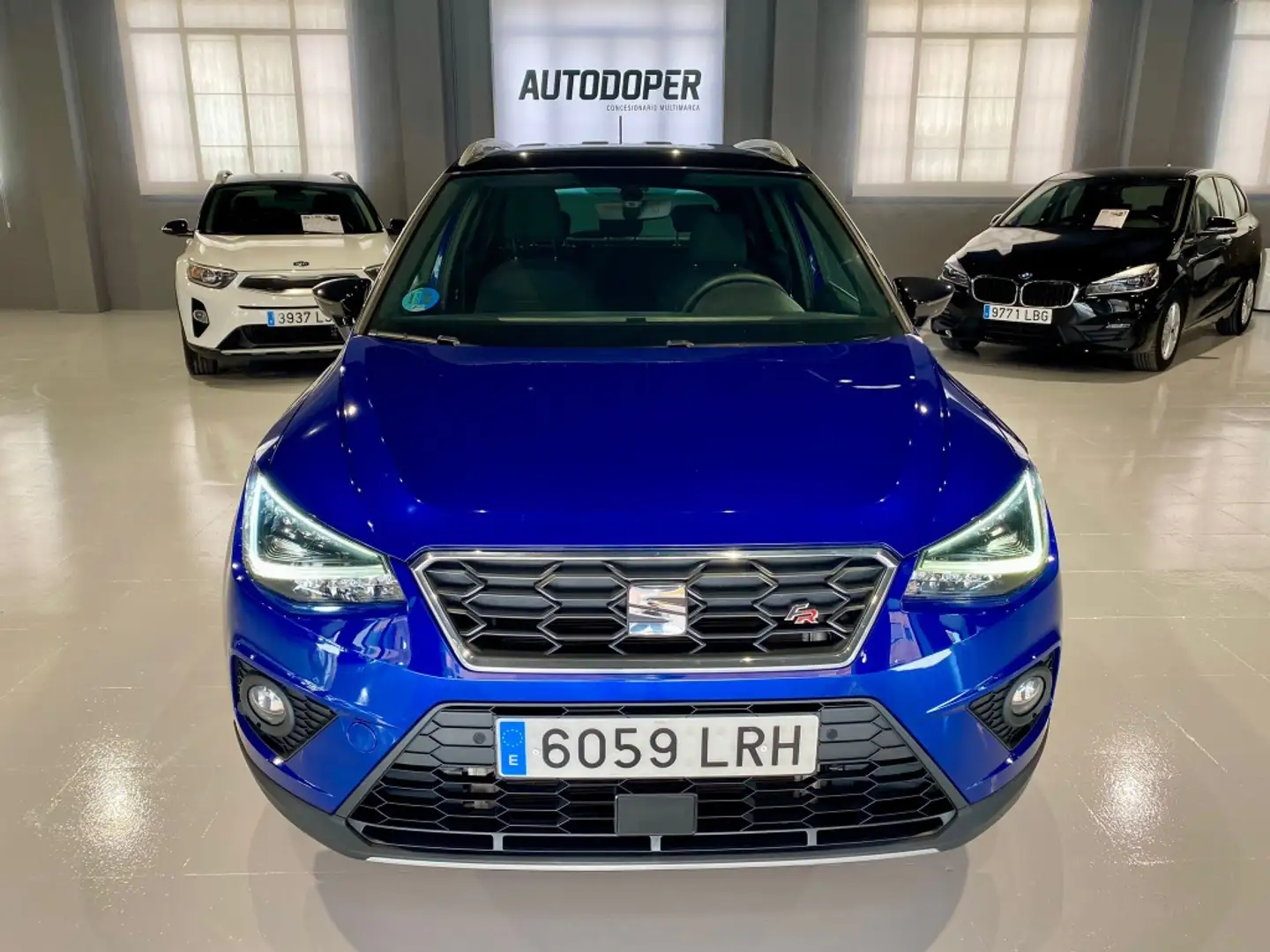 SEAT Arona Todoterreno Manual de 5 Puertas Blauw - 1