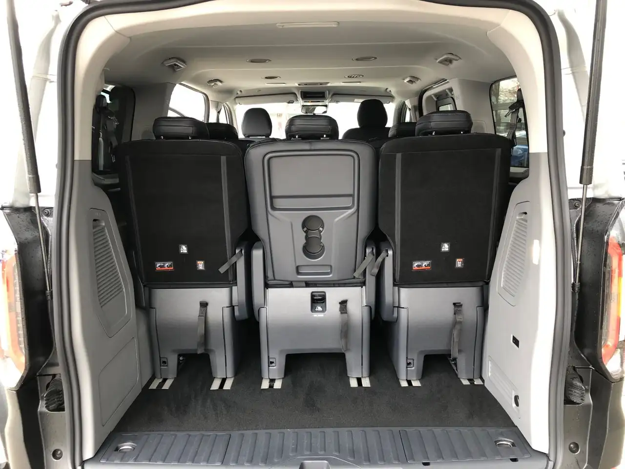 Ford Tourneo Custom 2026 — фото 12
