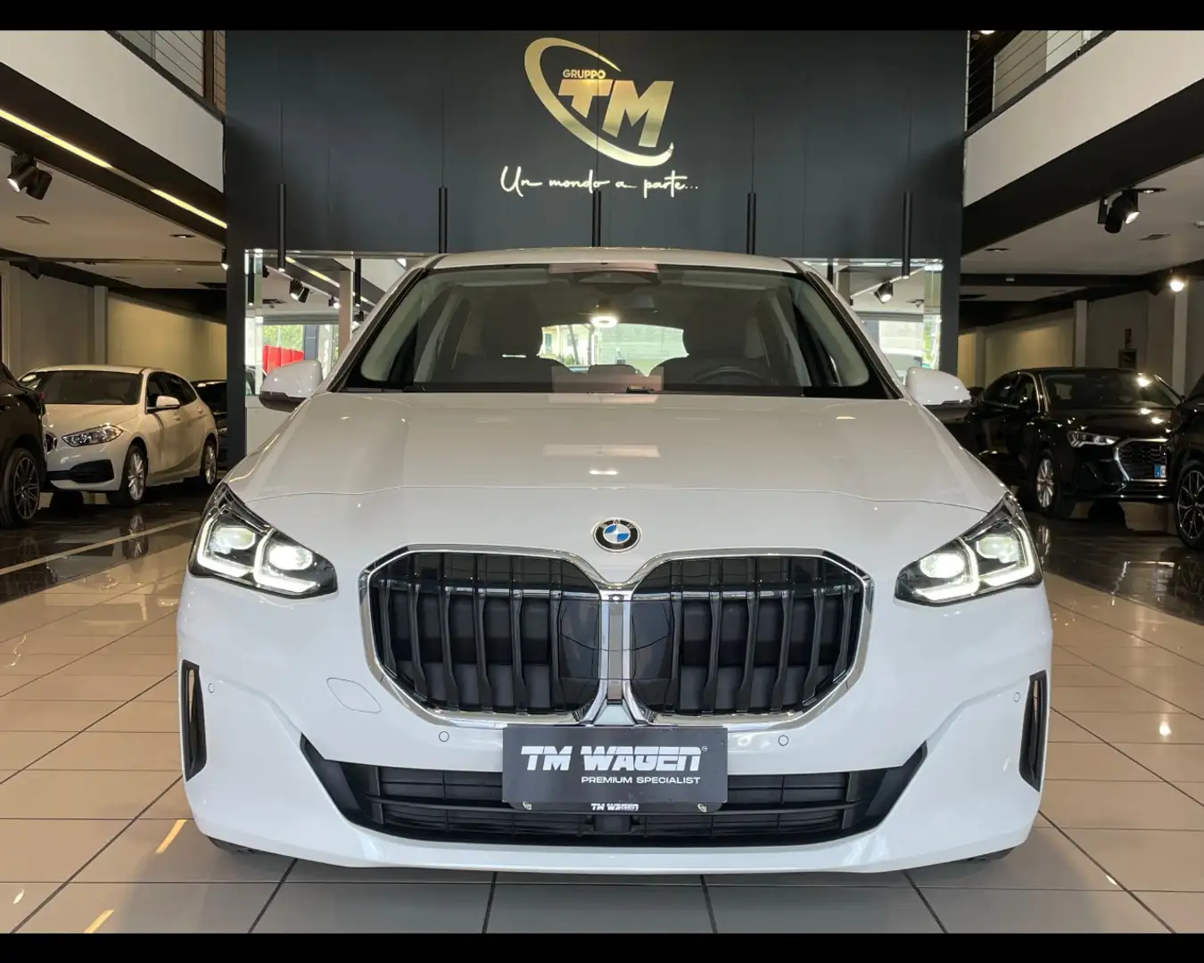 BMW 218 Serie 2 A.T. (U06) - 218d Active Tourer 150cv 2023 Bianco - 2