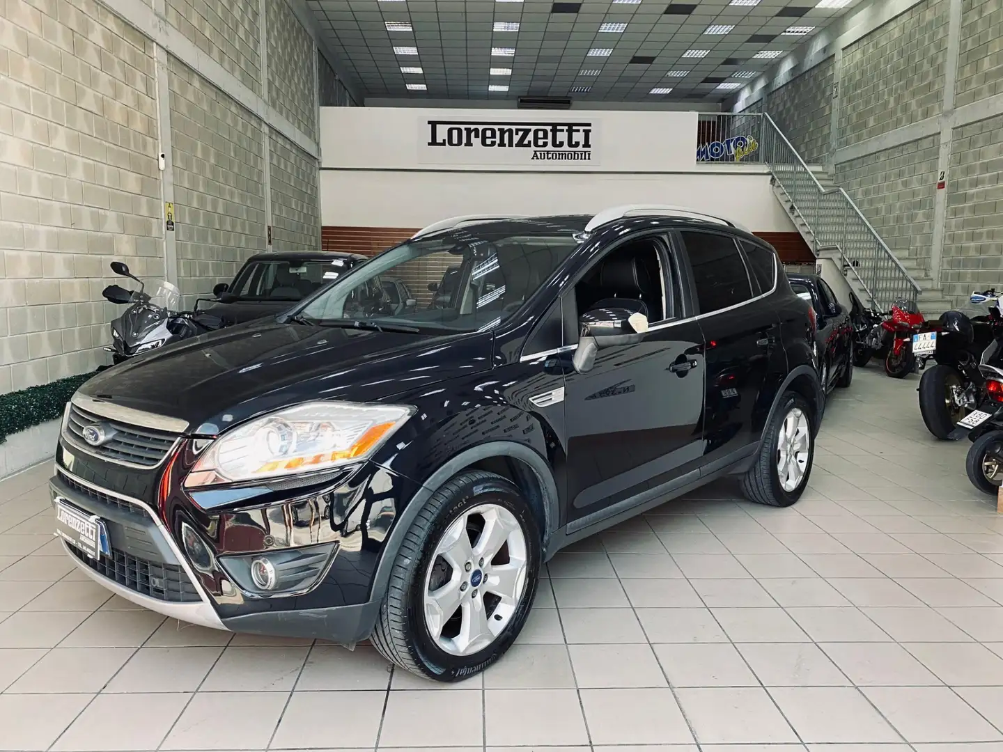Ford Kuga 2.0 TDCi 163 CV 4WD - CAMBIO NUOVO - FULL OPTIONAL Zwart - 1
