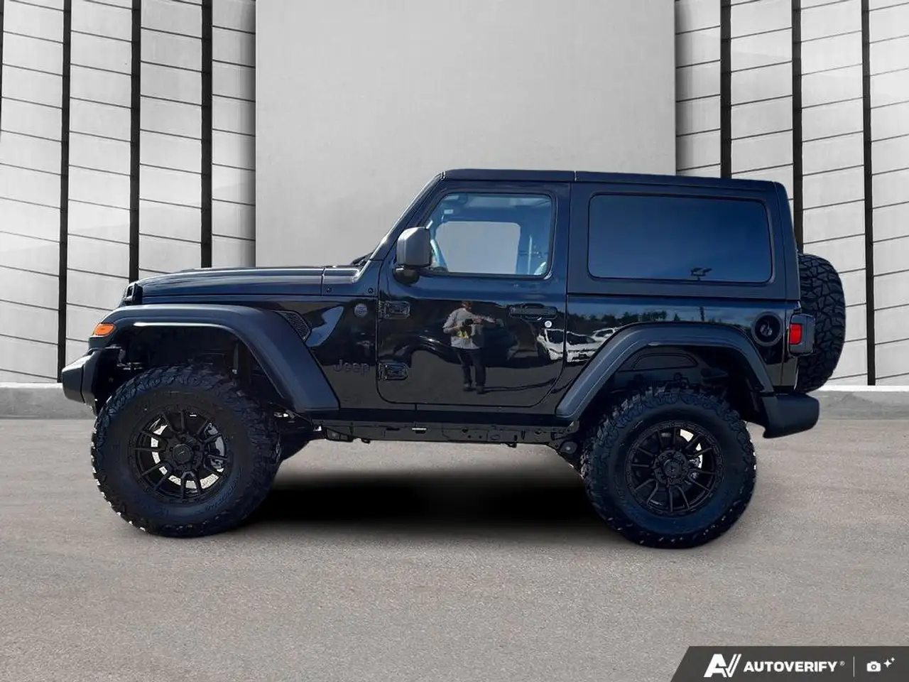 Jeep Wrangler снимка Jeep Wrangler