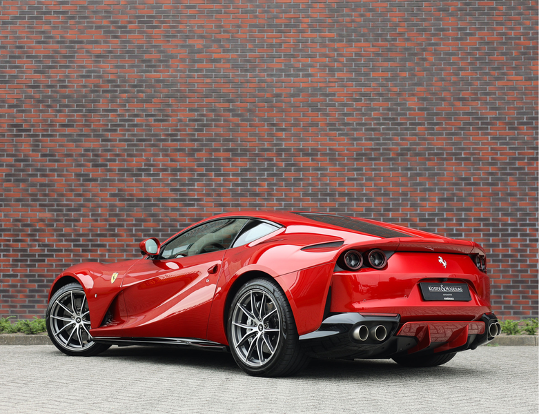 Ferrari 812 6.5 V12 Superfast HELE | Rosso Fuoco - Lift - 360 — photo 2