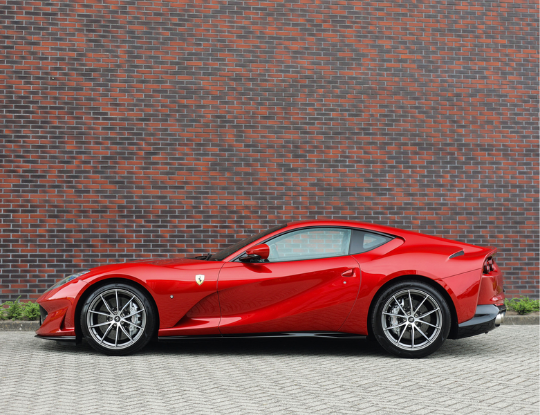 Ferrari 812 6.5 V12 Superfast HELE | Rosso Fuoco - Lift - 360 — photo 16