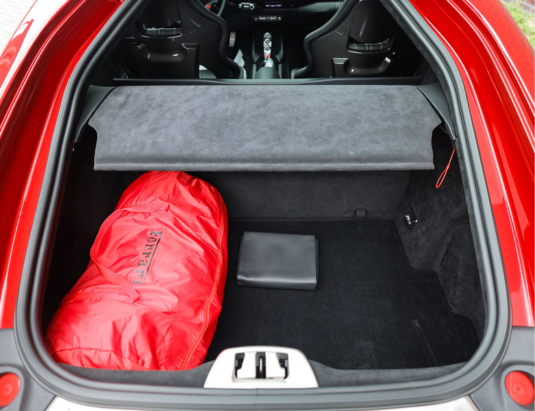 Ferrari 812 6.5 V12 Superfast HELE | Rosso Fuoco - Lift - 360 — photo 23