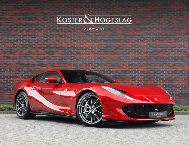 Ferrari 812 6.5 V12 Superfast HELE | Rosso Fuoco - Lift - 360