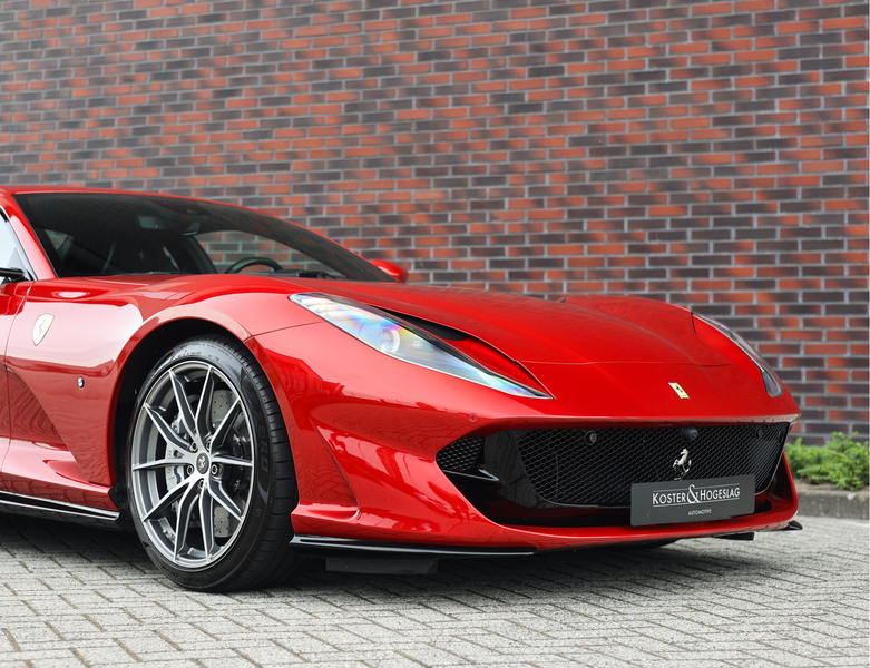Ferrari 812 6.5 V12 Superfast HELE | Rosso Fuoco - Lift - 360 — photo 19