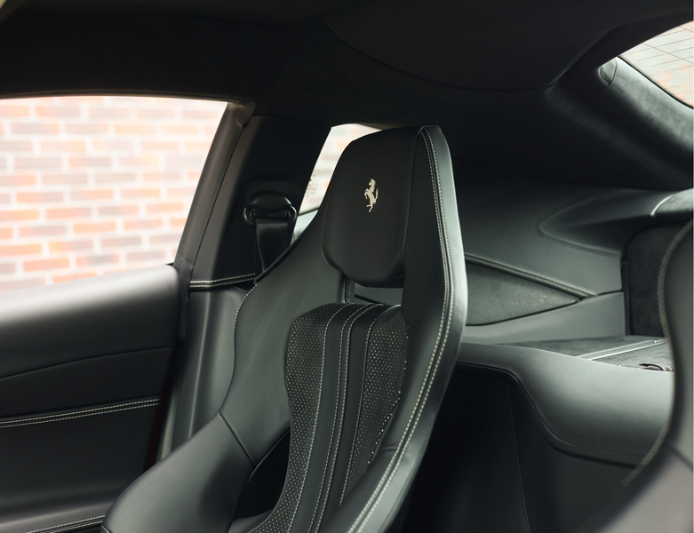 Ferrari 812 6.5 V12 Superfast HELE | Rosso Fuoco - Lift - 360 — photo 3