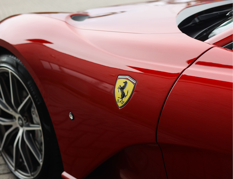 Ferrari 812 6.5 V12 Superfast HELE | Rosso Fuoco - Lift - 360 — photo 21