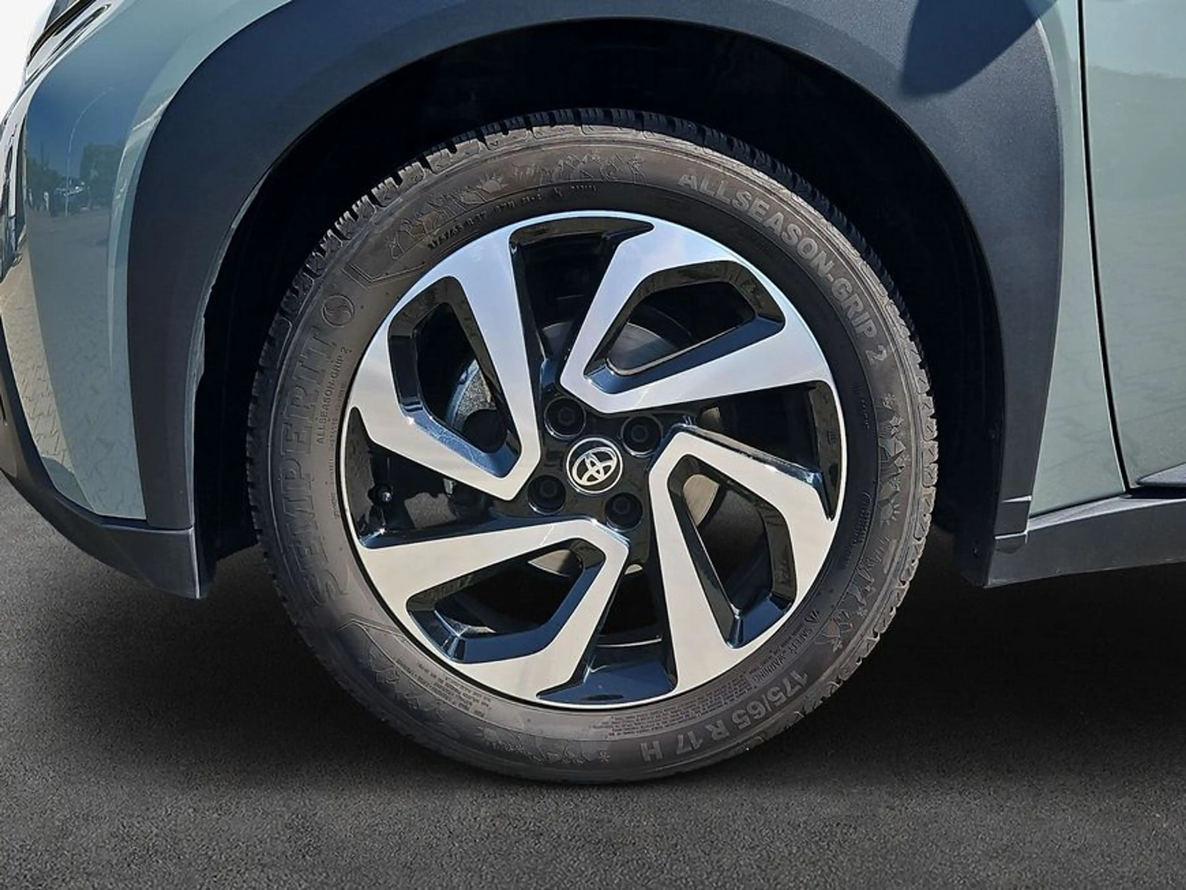 Toyota Aygo X X S-CVT Air Teamplayer — photo 7