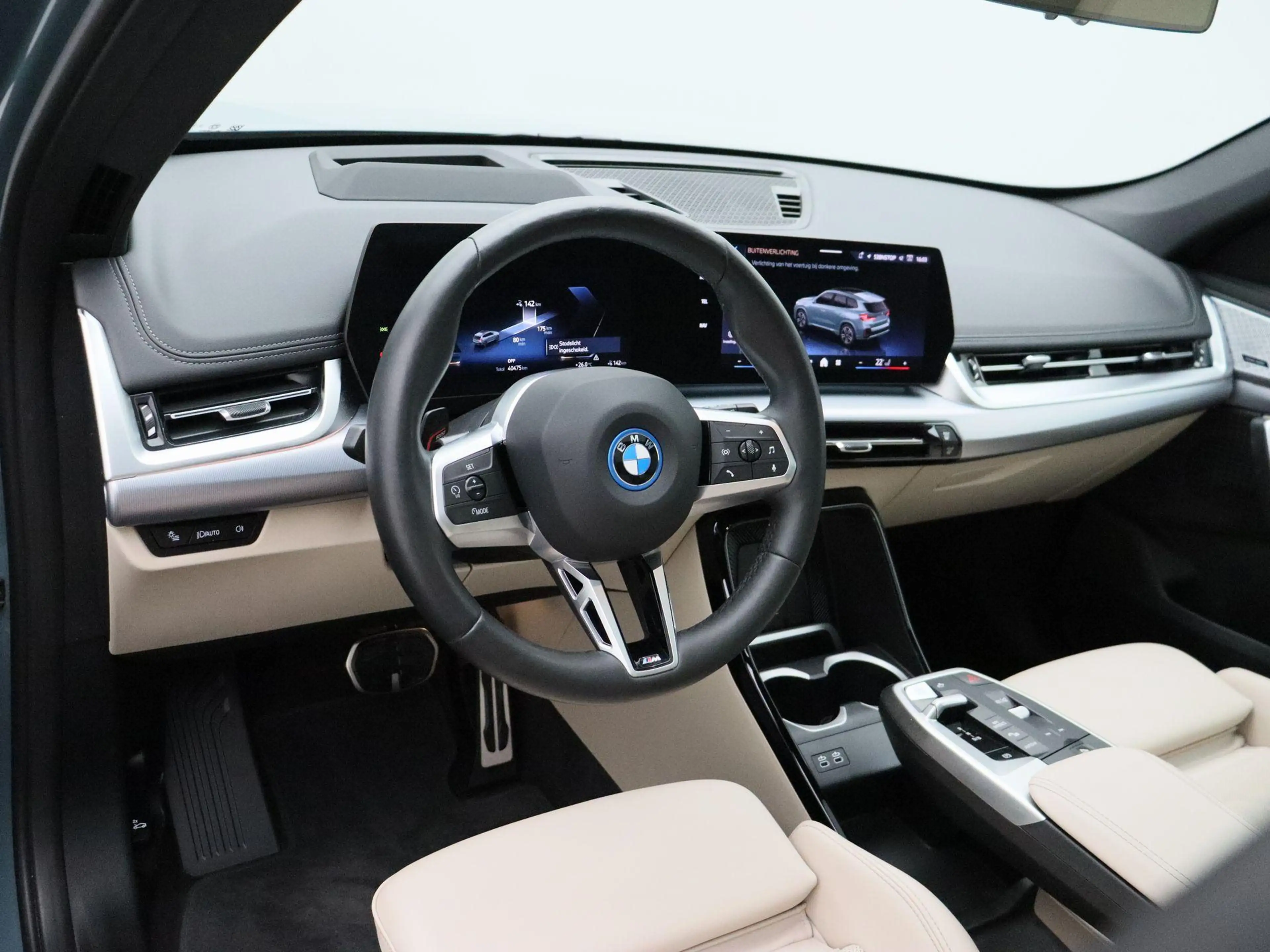 BMW iX1 eDrive20 M Sportpakket | Innovation Pack | Comfort — photo 10