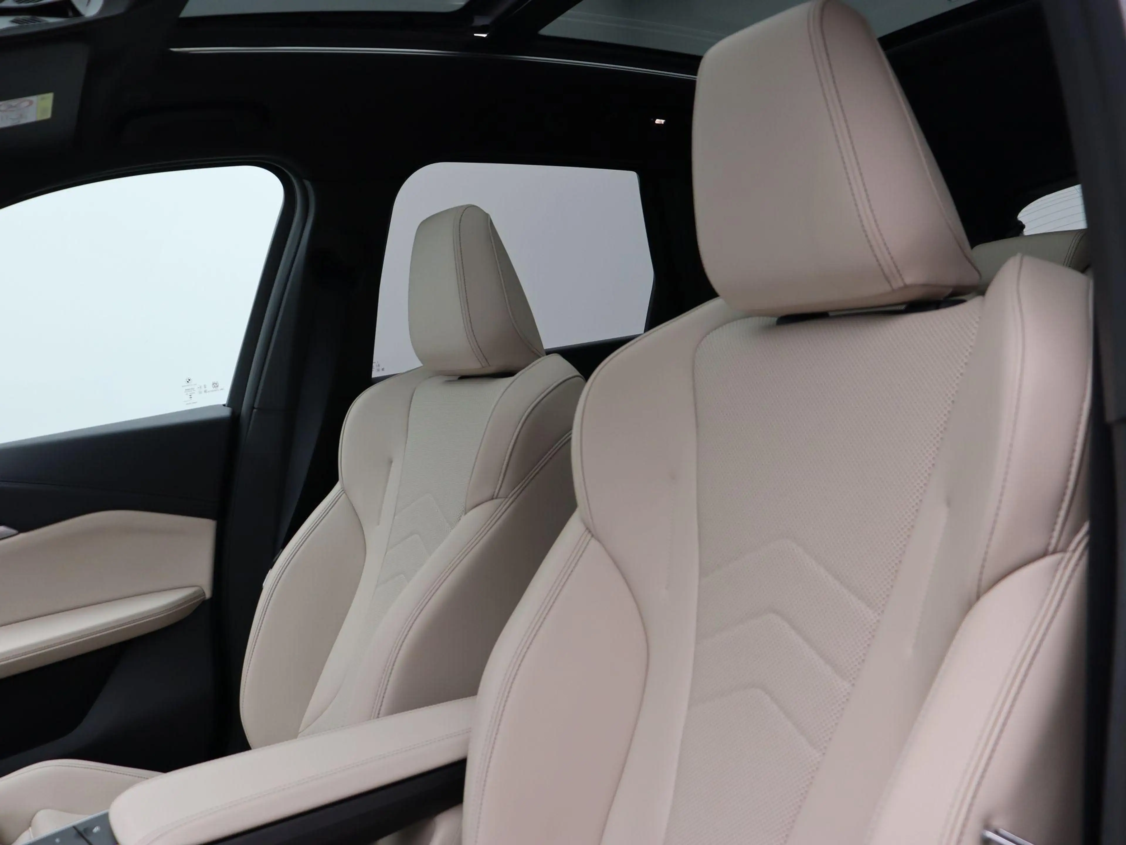 BMW iX1 eDrive20 M Sportpakket | Innovation Pack | Comfort — photo 11